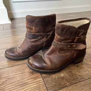 Steve Madden Leather Ankle Boots with Sherpa